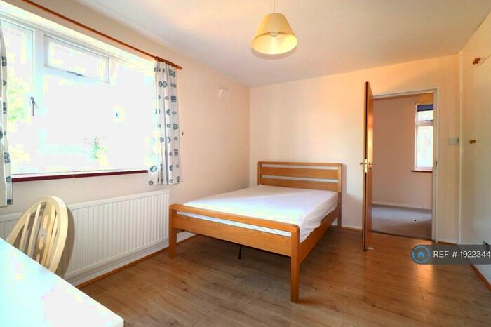 4 Bedroom Semi-Detached House To Rent In Oxford Road, Canterbury, CT1