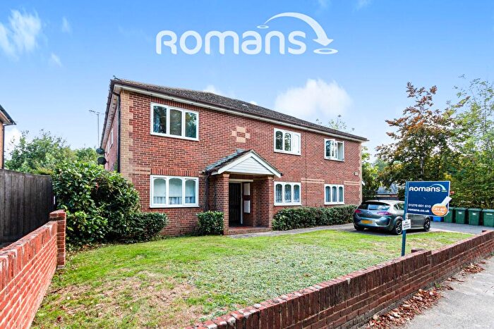 1 Bedroom Flat To Rent In Manuka Court, High Street, Sandhurst, GU47