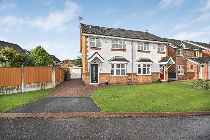 3 Bedroom Semi Detached House For Sale In Letcombe Close, Leigh, WN7