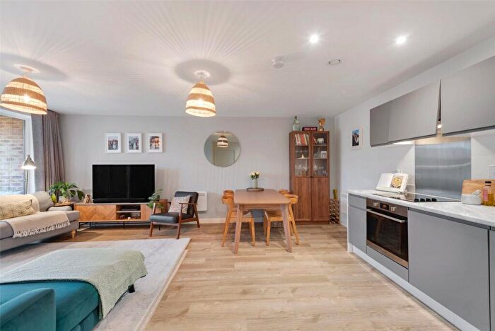 2 Bedroom Apartment For Sale In Spitfire Chase, Walton-on-Thames, Surrey, KT12