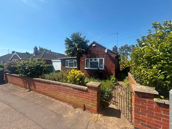 3 Bedroom Detached Bungalow For Sale In Wright Avenue, Peterborough, PE2