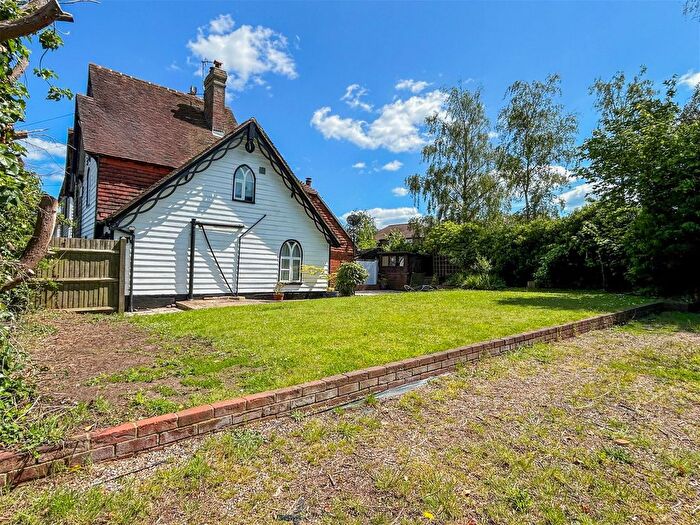 3 Bedroom Semi-Detached House For Sale In Holly Villas, Cranbrook Road, Goudhurst, Cranbrook, TN17