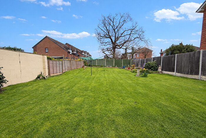 1 Bedroom Flat To Rent In Bells Lane, Rochester, ME3