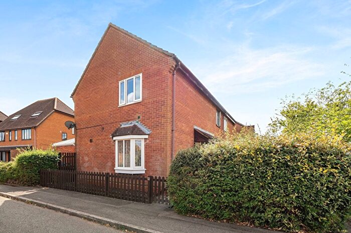 2 Bedroom End Of Terrace House For Sale In Bergamot Gardens, Walnut Tree, MK7