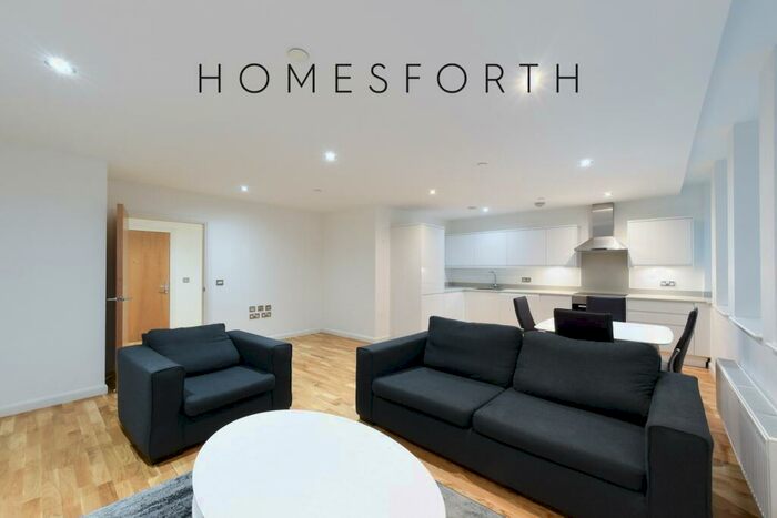 2 Bedroom Flat To Rent In Emerald House, Lansdowne Road, Croydon, CR0