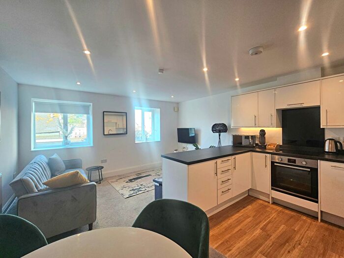 1 Bedroom Flat To Rent In Park Lane, Torquay, TQ1