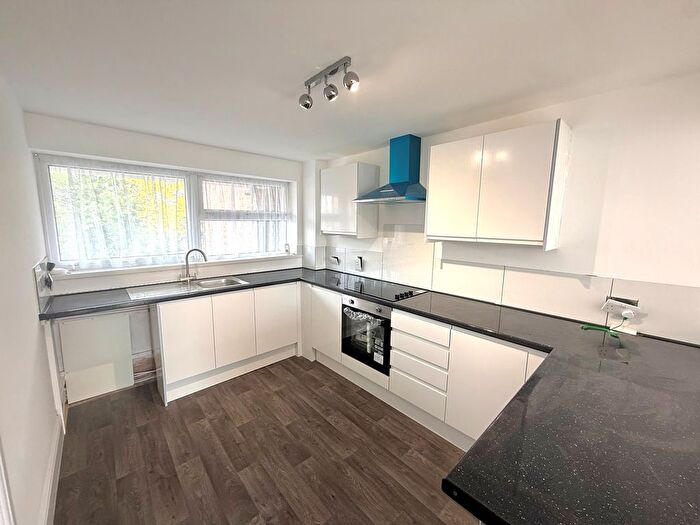 1 Bedroom Flat To Rent In Birchington Close, Orpington, BR5