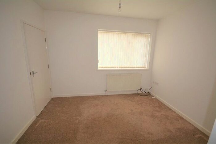 2 Bedroom Flat To Rent In Craigmuir Road, Splott, Cardiff CF24