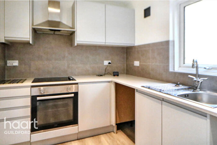 1 Bedroom Town House To Rent In Dairymans Walk, Guildford, GU4