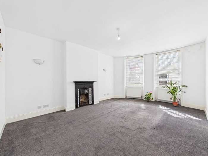 2 Bedroom Flat To Rent In Eaton Place, Brighton, BN2