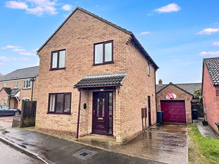 3 Bedroom Detached House For Sale In Fox Wood North, Soham, CB7