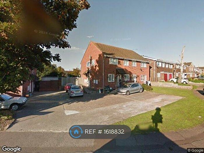 2 Bedroom Maisonette To Rent In Brockenhurst Court, Colchester, CO4