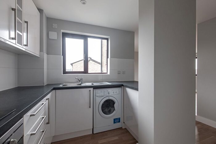 1 Bedroom Flat To Rent In Myers Lane, London, SE14