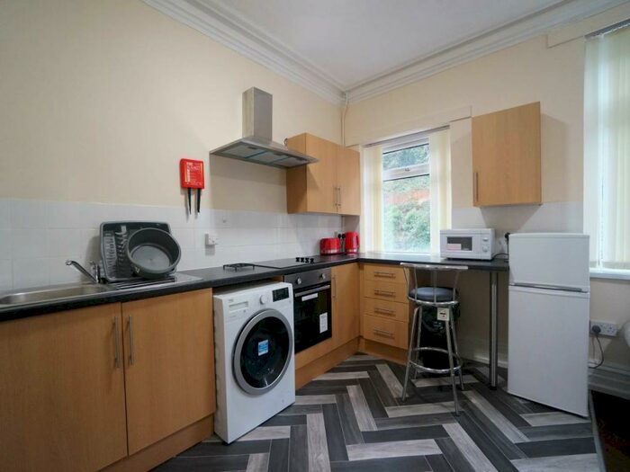 1 Bedroom Flat To Rent In High Street Flat, Bangor, Gwynedd, LL57