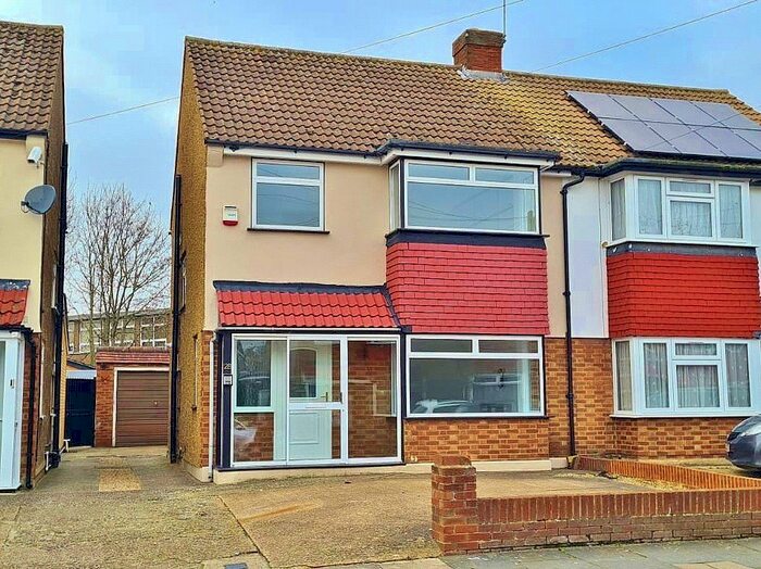 3 Bedroom Semi-Detached House To Rent In Blossom Way, West Drayton UB7