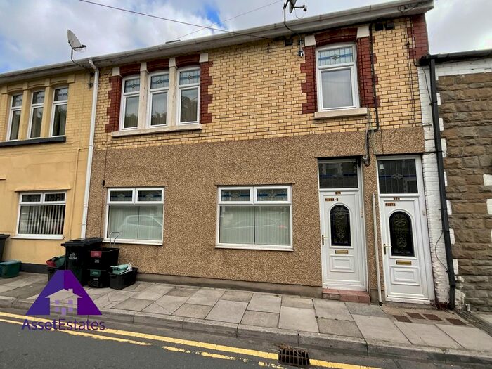 1 Bedroom Flat To Rent In Alma Street, Abertillery, NP13