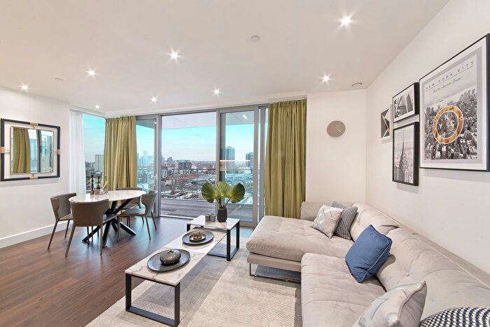 1 Bedroom Flat To Rent In Piazza Walk, London, E1