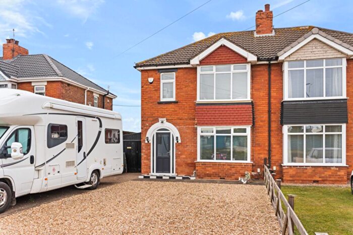 3 Bedroom Semi-Detached House For Sale In Trunk Road, Althorpe, DN17