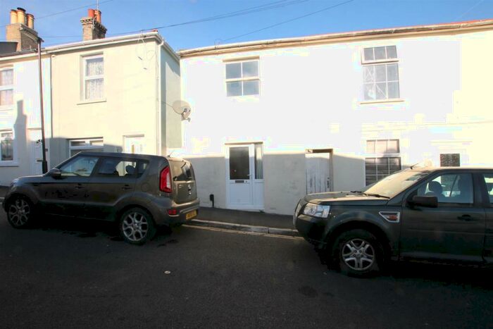 2 Bedroom Semi-Detached House To Rent In South Street, Ryde, PO33