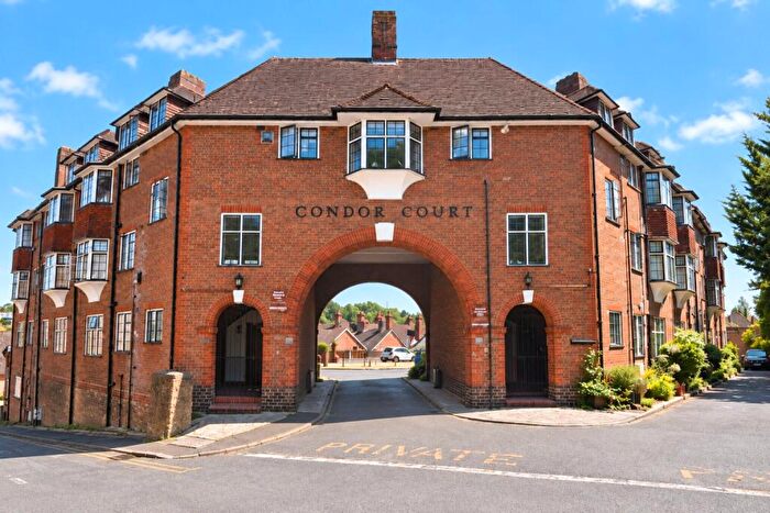 1 Bedroom Apartment For Sale In Condor Court, Guildford, Surrey, GU2