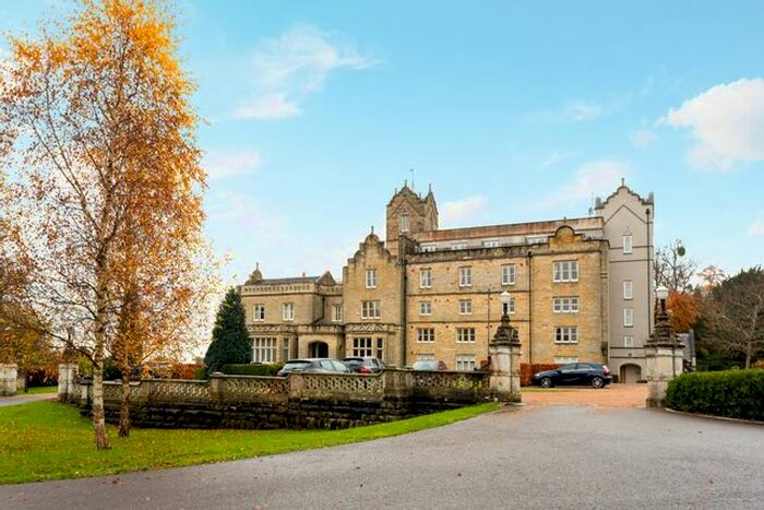 2 Bedroom Flat To Rent In Warnham Court, Warnham, Horsham, RH12