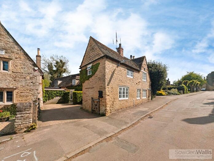 3 Bedroom Semi-Detached House For Sale In Church Street, Easton On The Hill, Stamford, PE9