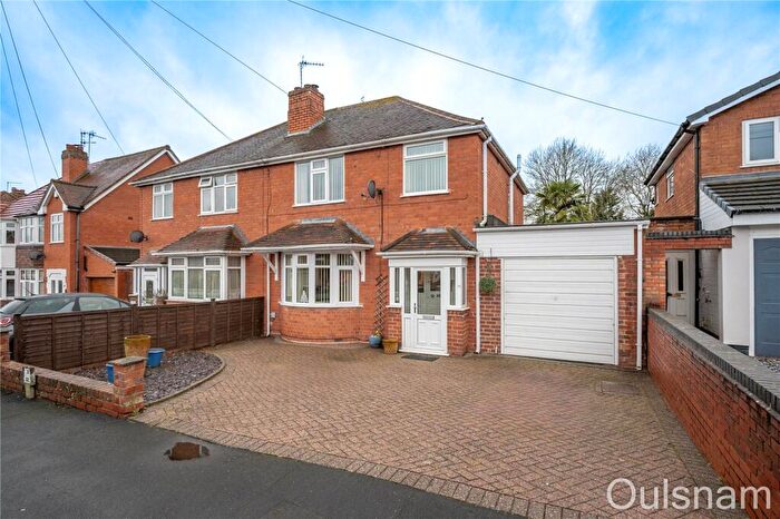 3 Bedroom Semi-Detached House For Sale In Elm Grove, Bromsgrove, Worcestershire, B61