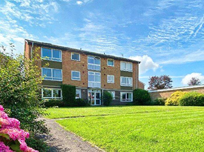 2 Bedroom Flat To Rent In Wilderness Court, Wilderness Road, Guildford, GU2