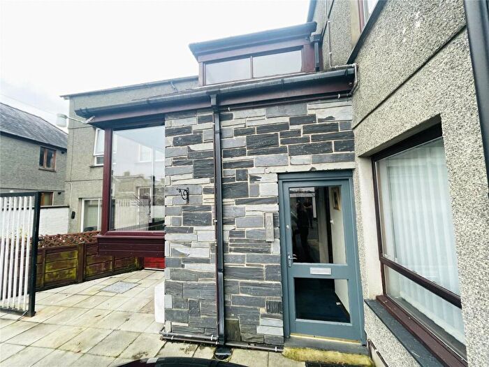 1 Bedroom Flat For Sale In Chandlers Place, Porthmadog, Gwynedd, LL49