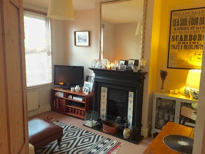 1 Bedroom Flat To Rent In Hawarden Road, London E17