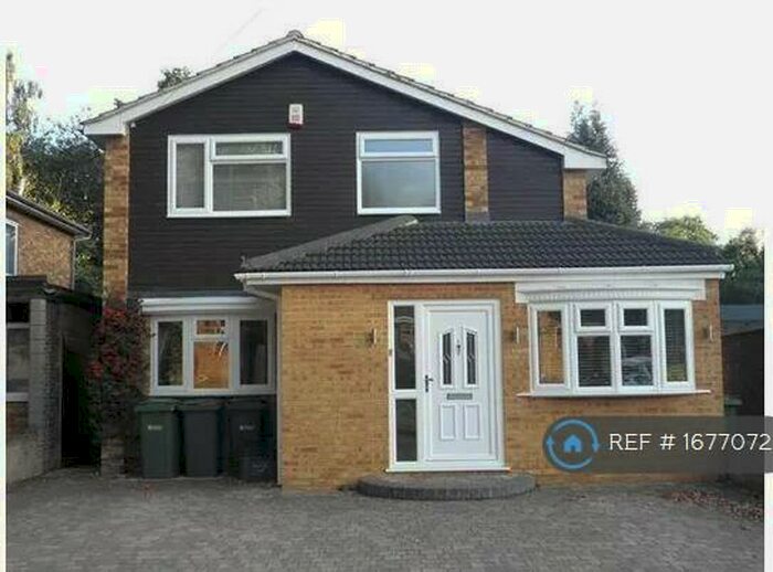 4 Bedroom Detached House To Rent In Five Acres Avenue, St. Albans, AL2