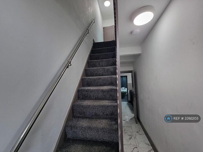 5 Bedroom Terraced House To Rent In Skinner Street, Gillingham, ME7