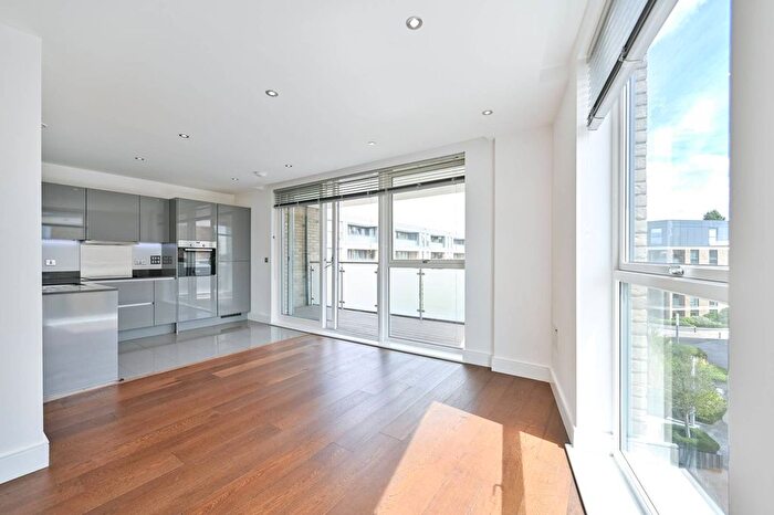 1 Bedroom Flat To Rent In Levett Square, Kew, Richmond, TW9