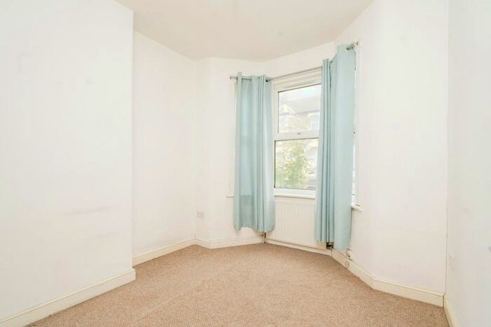 2 Bedroom Apartment To Rent In Ling Road, London, E16