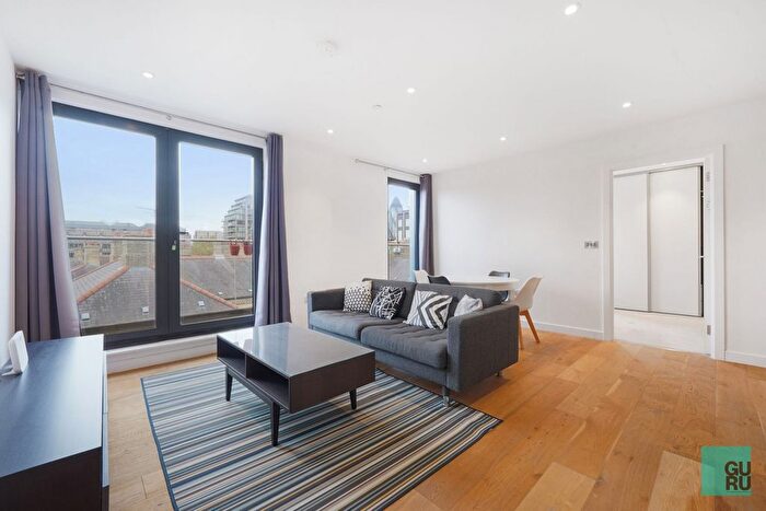 2 Bedroom Flat To Rent In Dock Street, London, E1