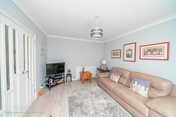 2 Bedroom Detached Bungalow For Sale In Hall Lane, Pelsall, Walsall, WS3