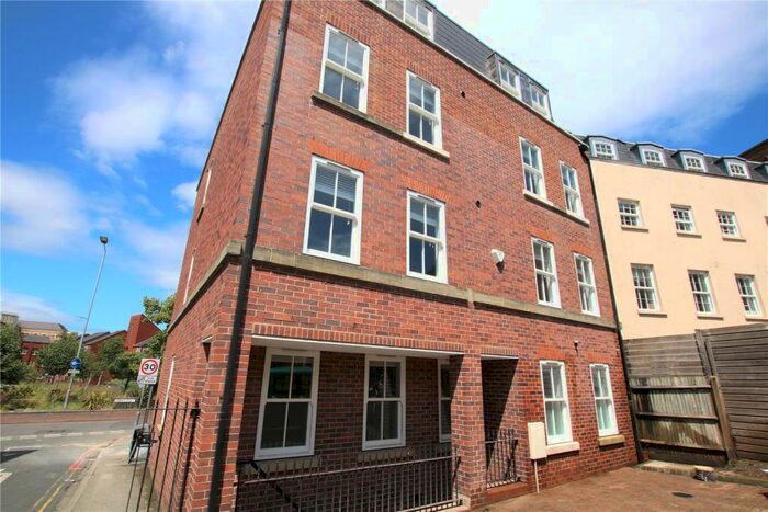1 Bedroom Apartment To Rent In Queens Road, Reading, Berkshire, RG1