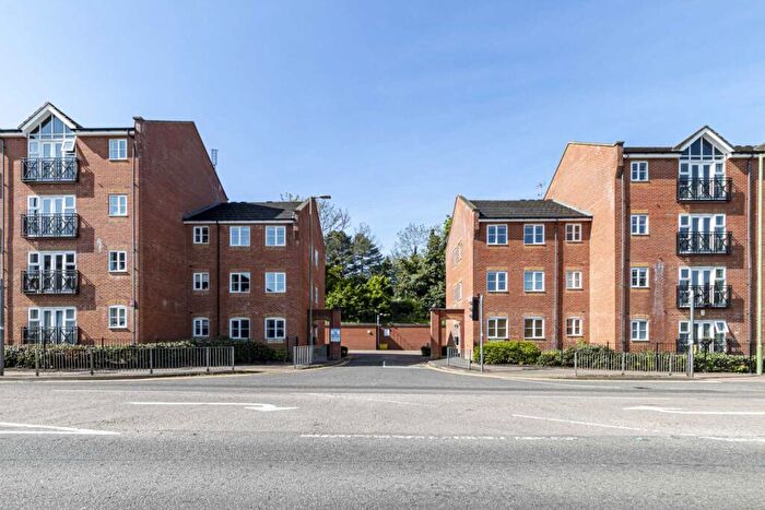 2 Bedroom Apartment To Rent In Frances House, London Road, Hemel Hempstead, Hertfordshire, HP3