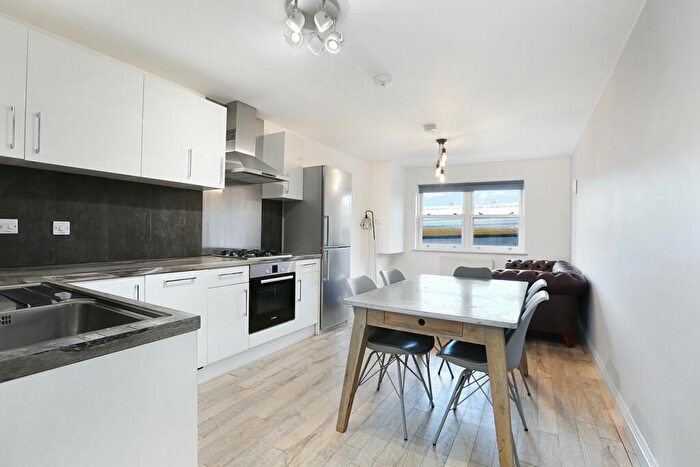 1 Bedroom Apartment To Rent In Bournemouth Close, Peckham, London, SE15