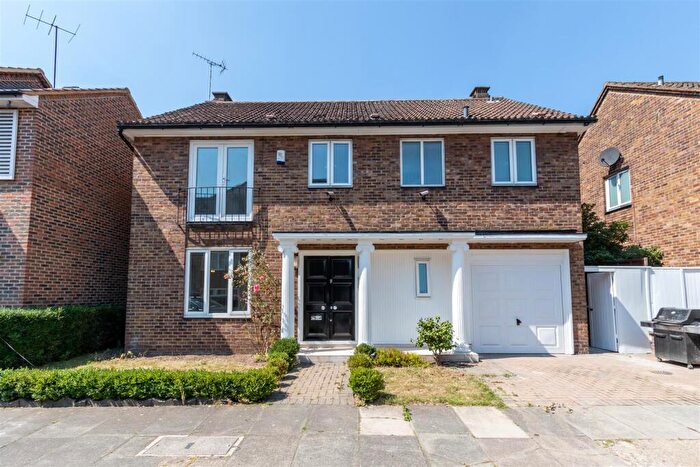 5 Bedroom Detached House To Rent In Middlefield, St John's Wood, NW8