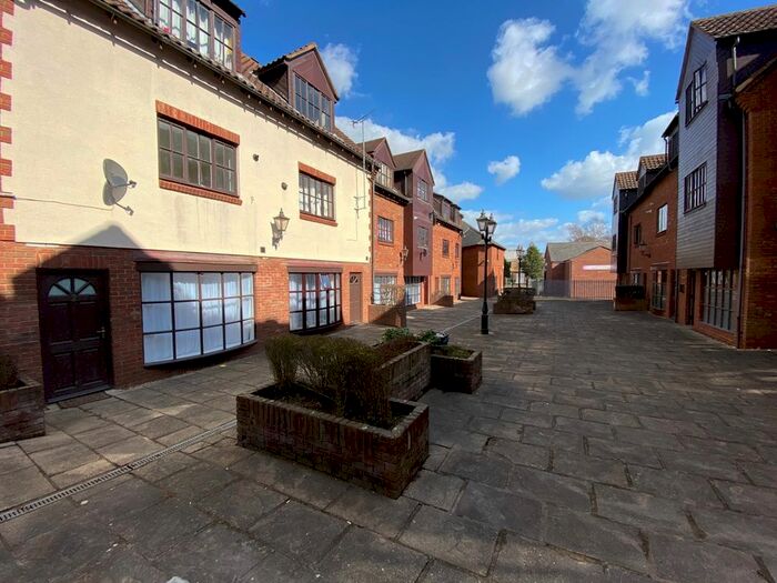1 Bedroom Flat To Rent In Church Mews, Wisbech, PE13