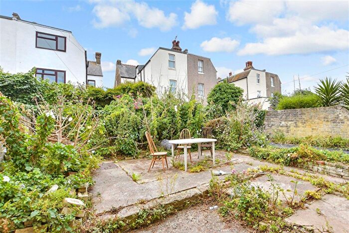 4 Bedroom Semi-Detached House For Sale In West Cliff Road, Broadstairs, Kent, CT10