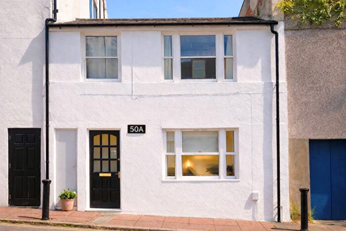2 Bedroom End Terrace House For Sale In Regency Square, Brighton, BN1