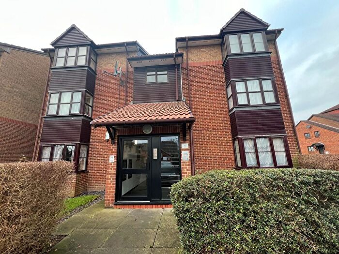 Studio To Rent In Conifer Way, Wembley, HA0