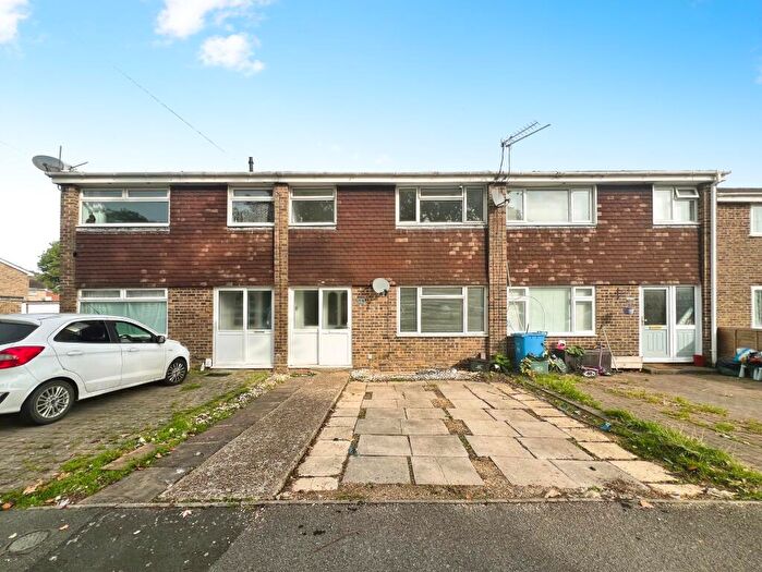 3 Bedroom House For Sale In The Croft, Calmore, Totton, Southampton, SO40