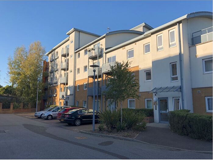 1 Bedroom Flat To Rent In Trafalgar Gardens, Crawley, RH10