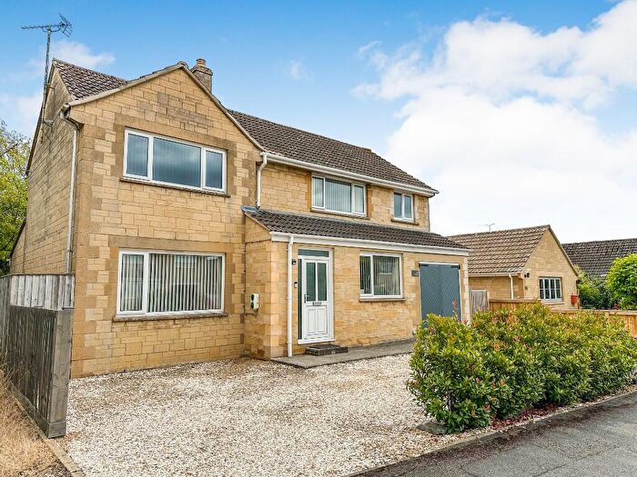 5 Bedroom Detached House For Sale In Kingsmead, Lechlade, Gloucestershire, GL7