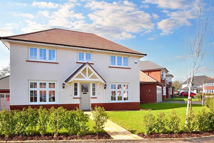 4 Bedroom Detached House For Sale In Starflower Way, Mickleover, Derby, DE3