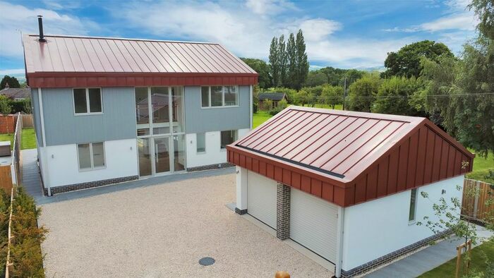 4 Bedroom Detached House For Sale In Longden, Shrewsbury, Shropshire, SY5