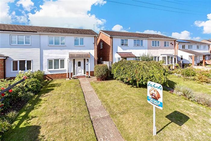 3 Bedroom Semi-Detached House For Sale In Snoll Hatch Road, East Peckham, Tonbridge, Kent, TN12